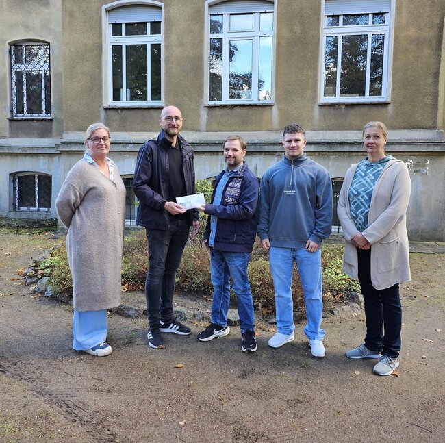 Spendenübergabe Kita Leopold